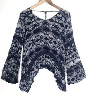Patrons Of Peace Womens Blue Boho Top Size Small Rayon Bell Sleeves Butterflies
